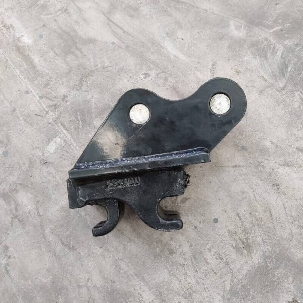 Quick Hitch: Attachment for TYPHON Mini Excavators USA