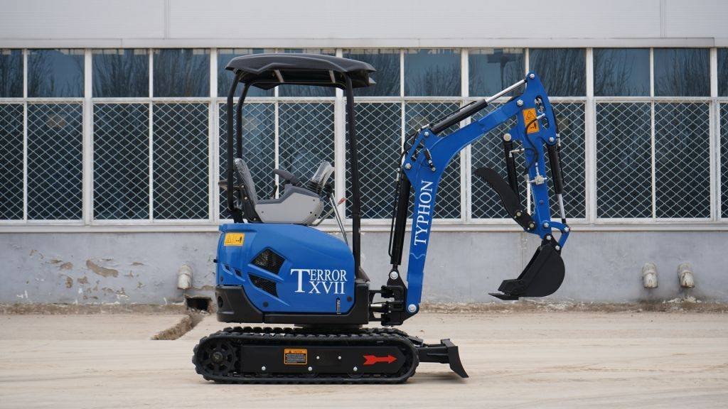 2025 3800 lb TYPHON TERROR XVII Mini Excavator Rubber Track with Kubota D902 Diesel Engine USA