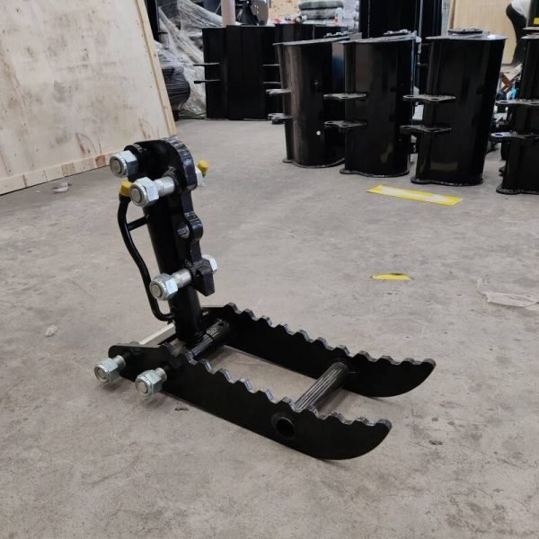 TYPHON Attachments Hydraulic Thumb Clip Attachment for Mini Excavators USA
