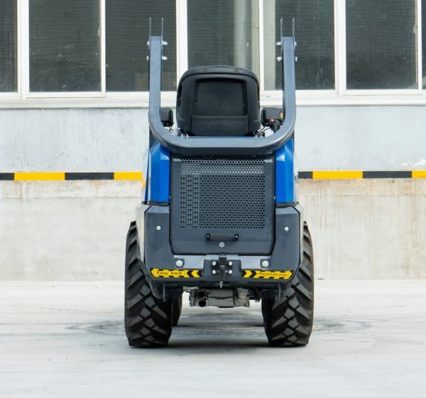 New TYPHON Telescopic Wheel Loader with Kubota D1105 engine 25 hp 1 ton Load USA